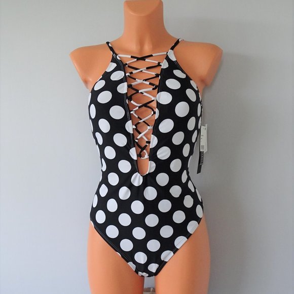 La Blanca Other - La Blanca Island Goddess High Neck 1Pc Swimsuit